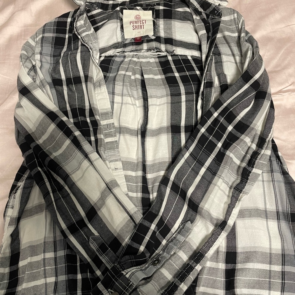 black and white plaid flannel/button up